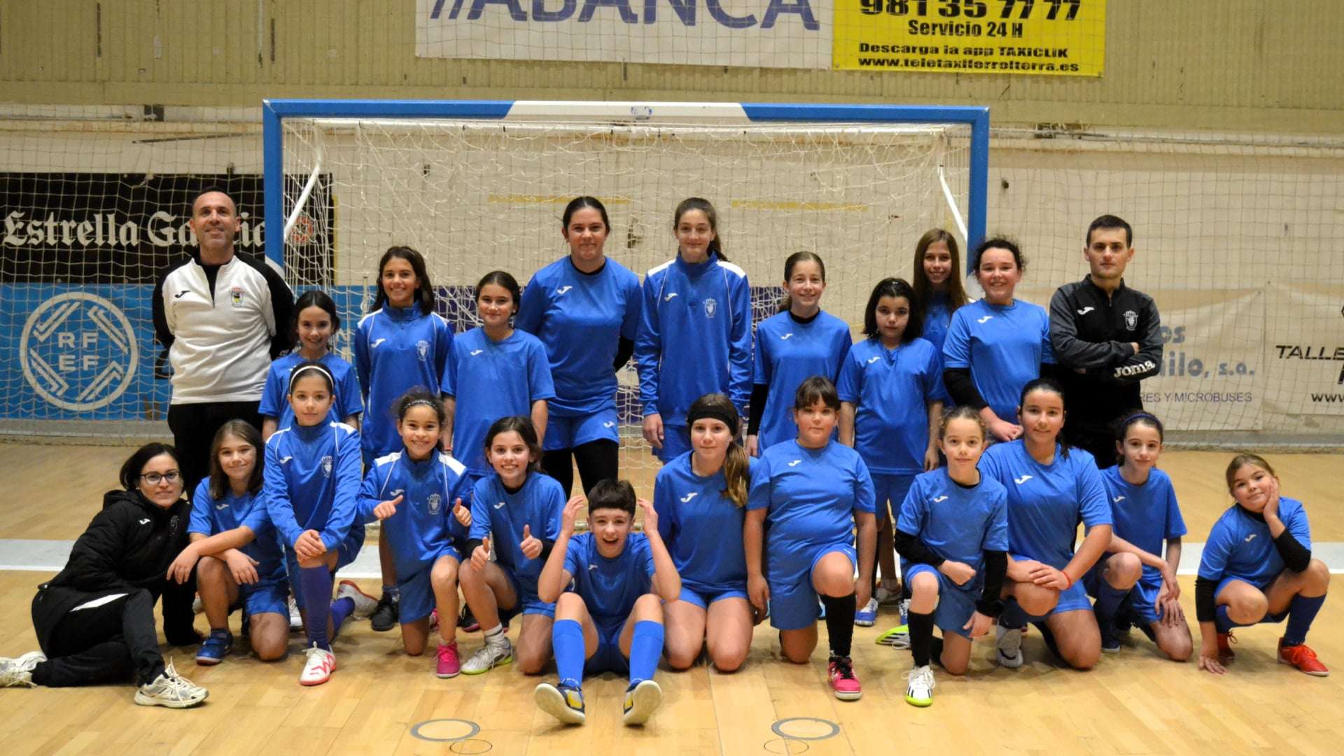 Los equipos femeninos de la
Escuela de O Parrulo.