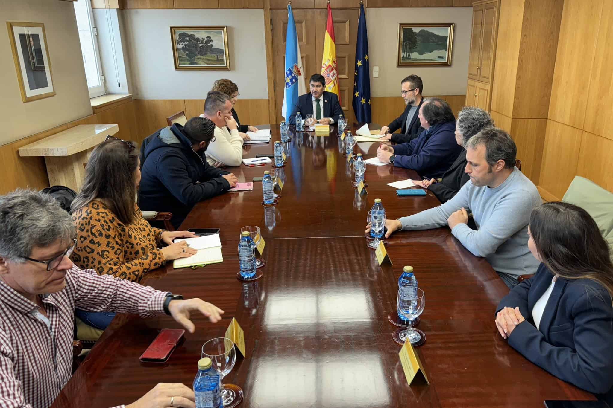 Reunión de este lunes por la mañana entre el comité de empresa de Navantia Ferrol y el delegado del Gobierno, Pedro Blanco | DELEGACIÓN DEL GOBIERNO