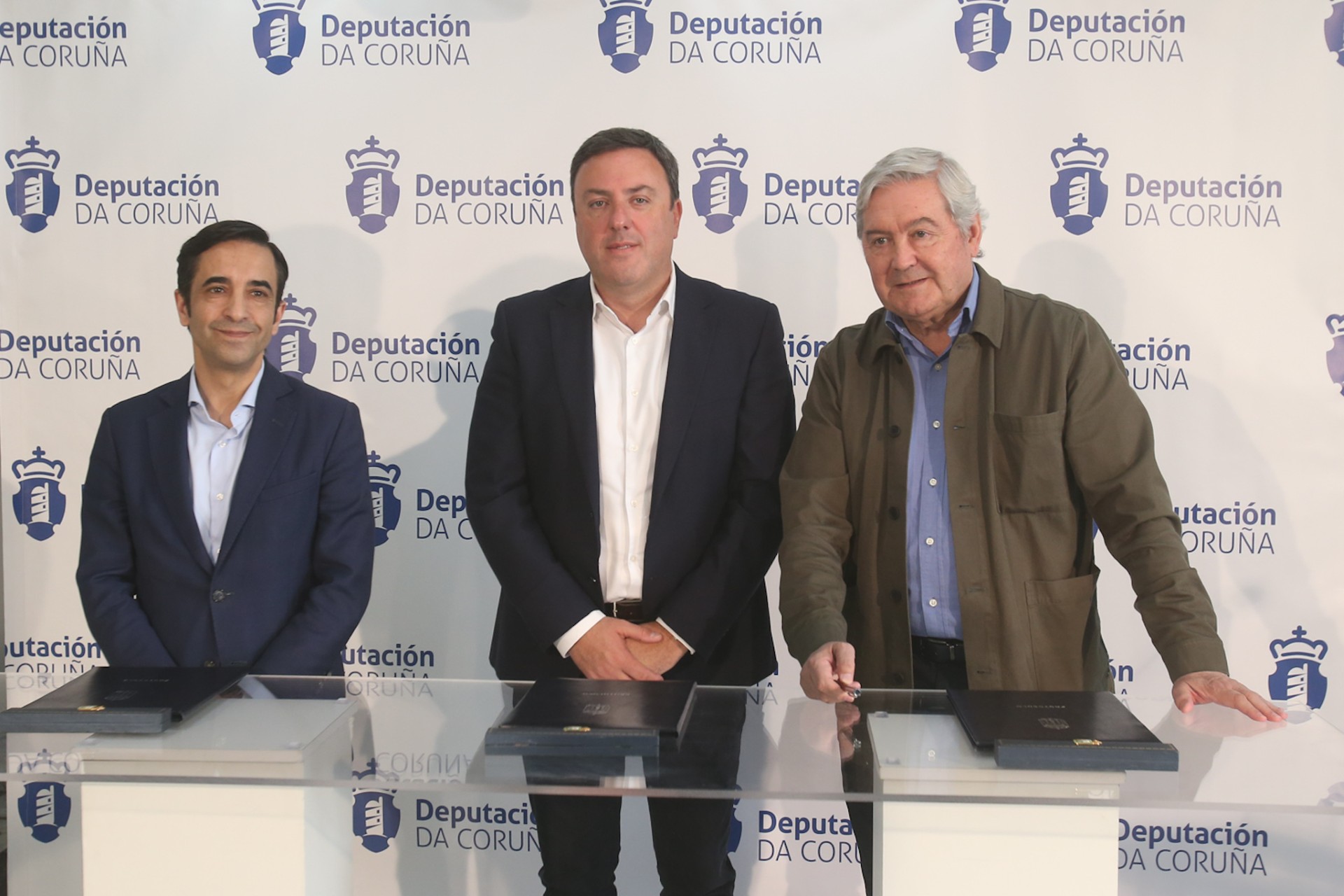 El alcade de Ferrol, el presidente de la Deputación y el presidente del Racing de Ferrol