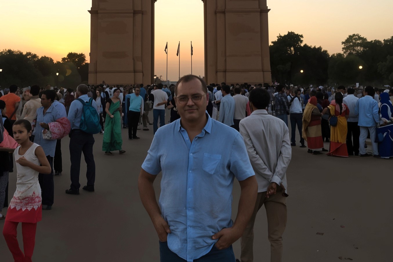 Gabriel Rei-Doval, autor de "Cartas de Marco Polo e outros relatos", en la India Gate | GALICIA CONFIDENCIAL