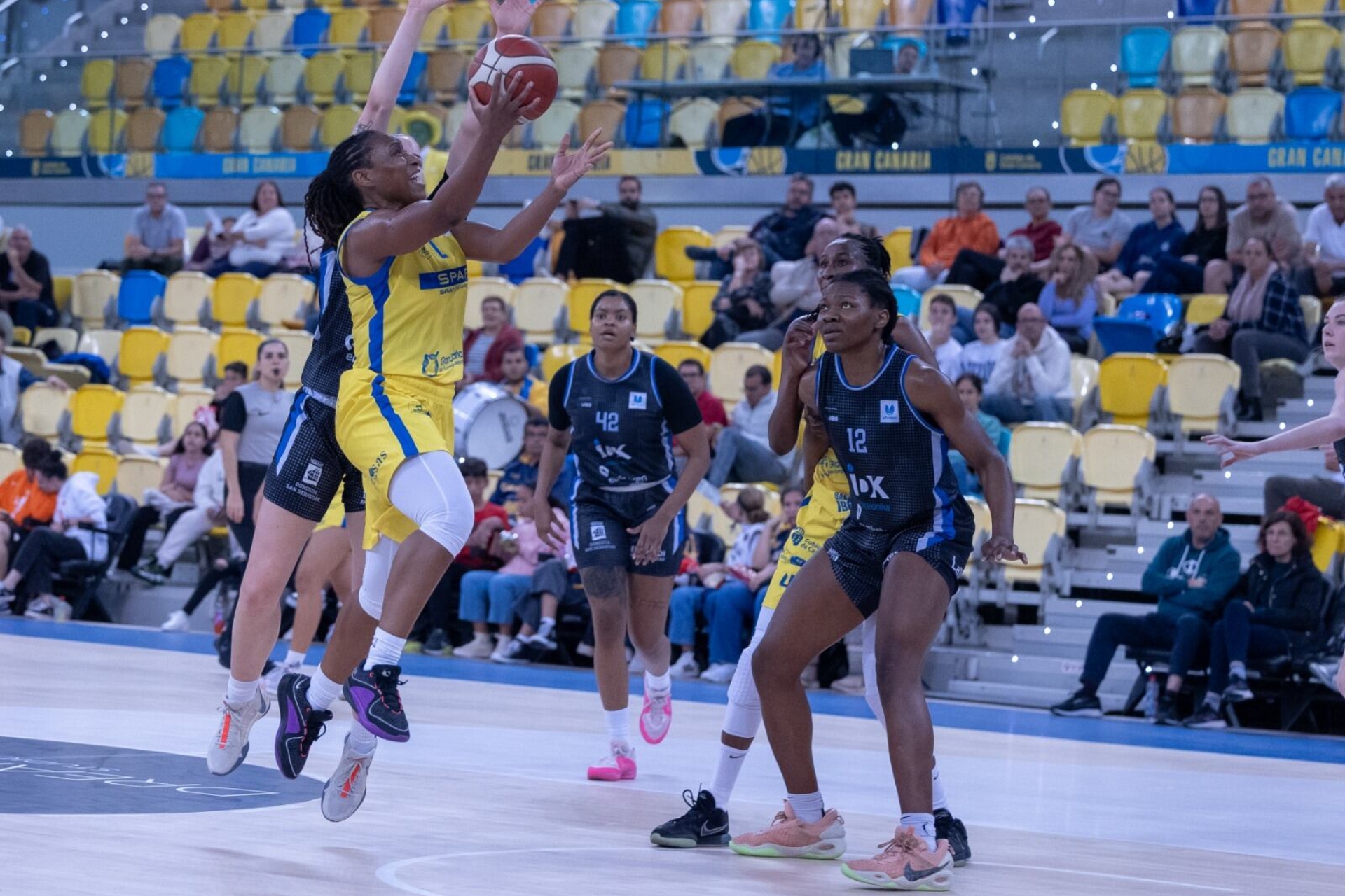 Jori Davis, en un partido con el Spar Gran Canaria.