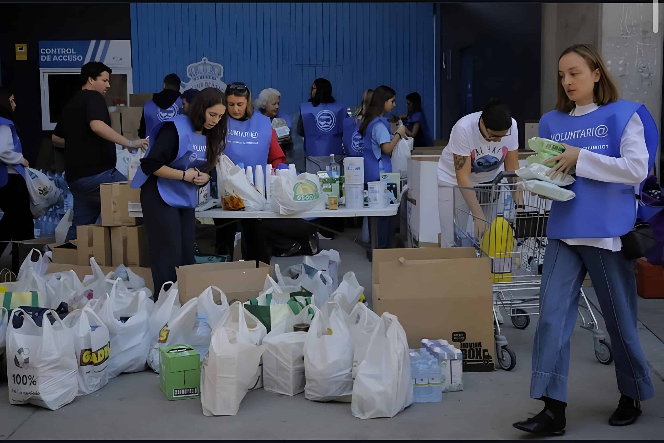 La recogida de alimentos y bienes para Valencia en el Banco de Alimentos Rías Altas | CEDIDA