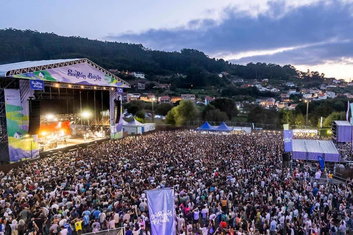 La pasada edición del festival reunió a más de 26.000 personas en Bueu | @SONRIASBAIXAS