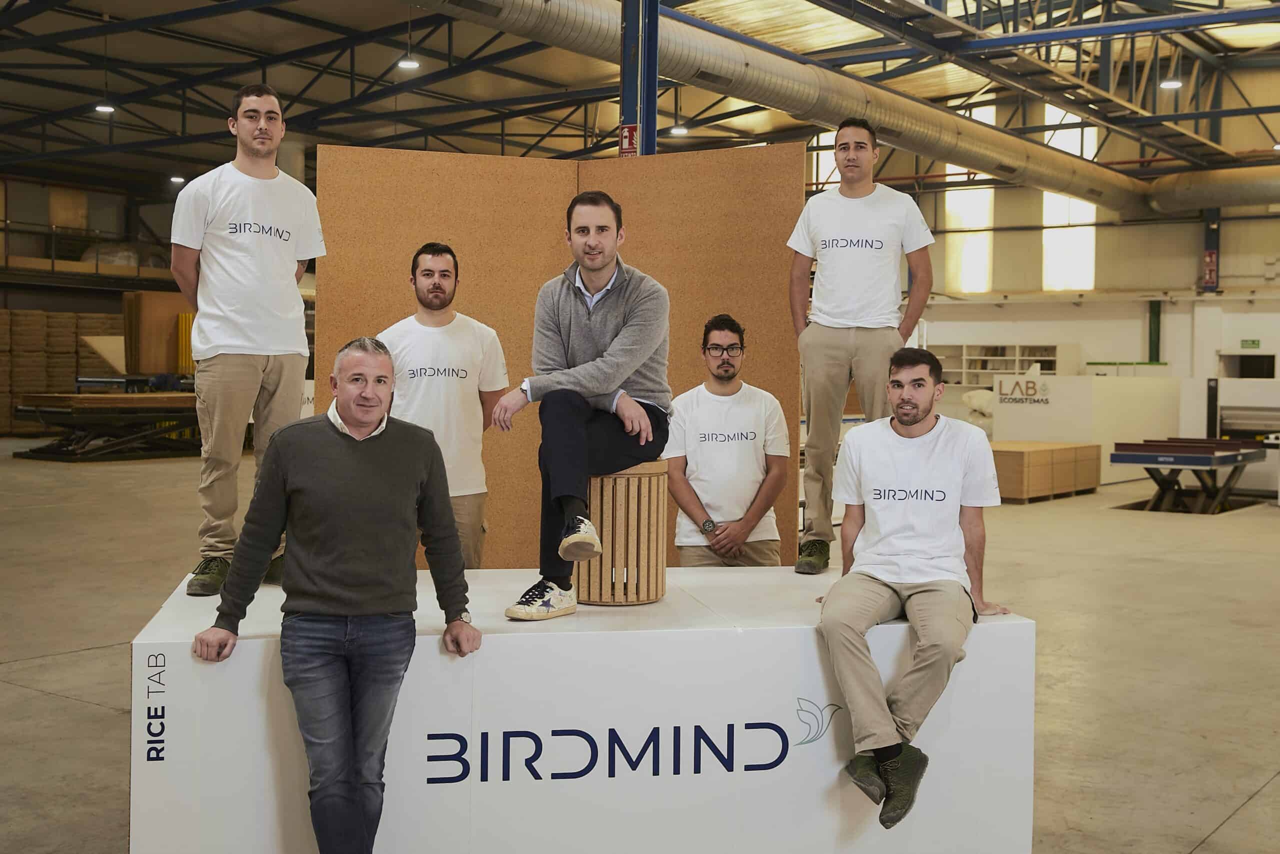 Equipo de Birmind en sus instalaciones