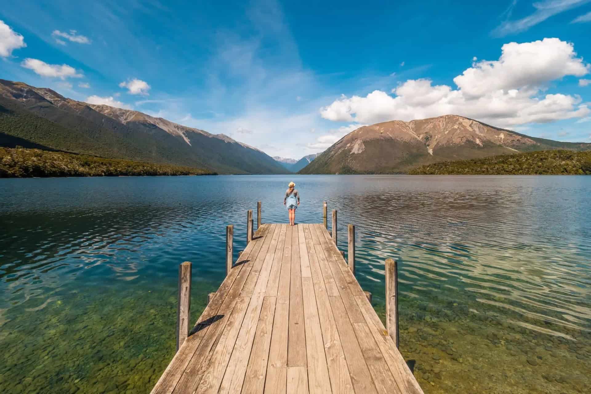 Imagen de archivo de los lagos Nelson, en Nueva Zelanda.