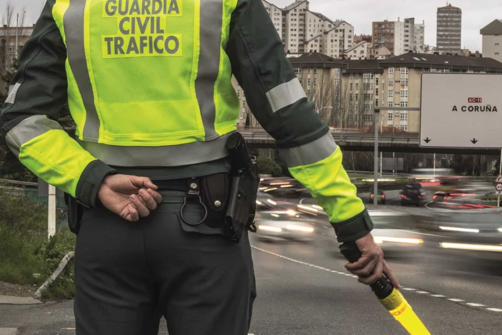 Control de tráfico de la Guardia Civil | GUARDIA CIVIL