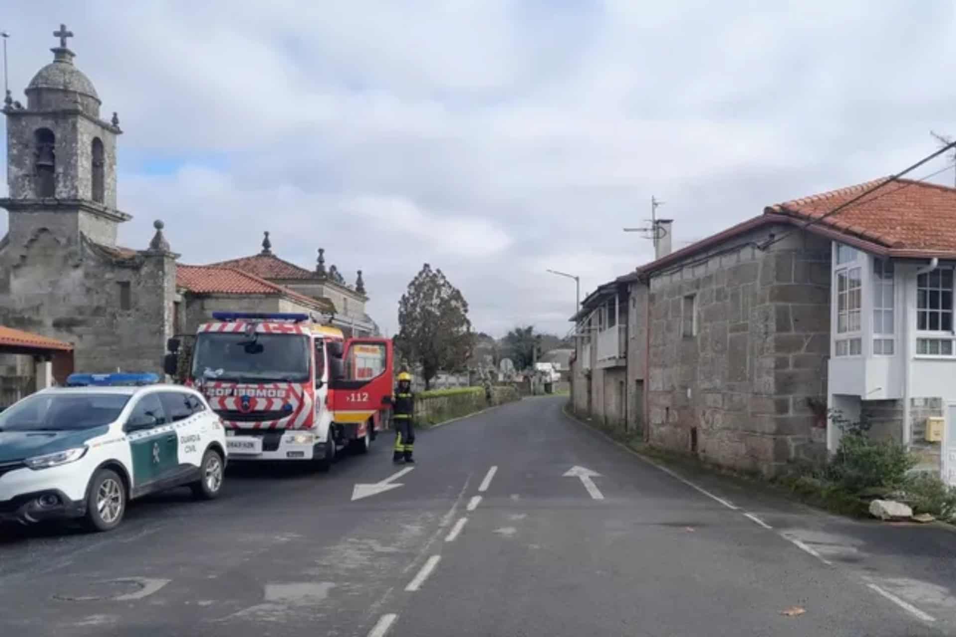 Los equipos de emergencias desplazados a Amoeiro | BOMBEIROS DO CARBALLIÑO