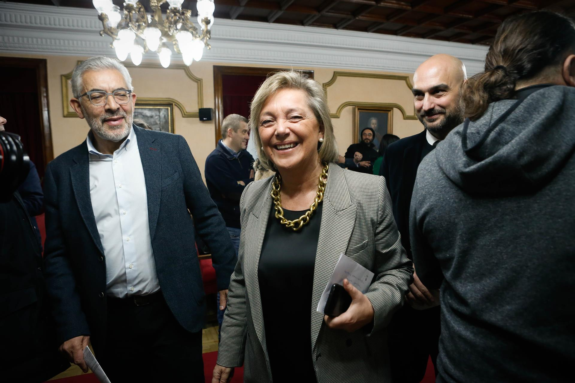 El próximo alcalde de Lugo, Miguel Fernández, junto a su predecesora, la fallecida Paula Alvarellos | EP