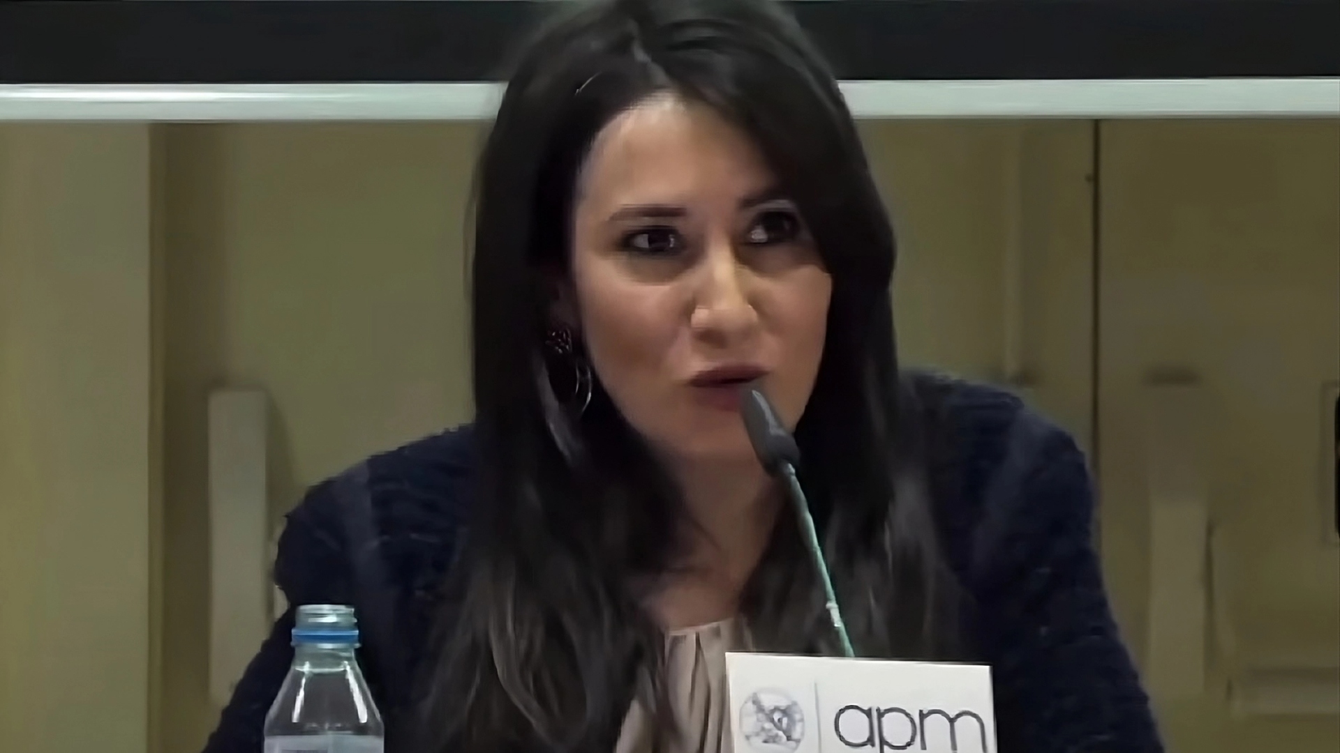 Concepción Pombo en un acto
