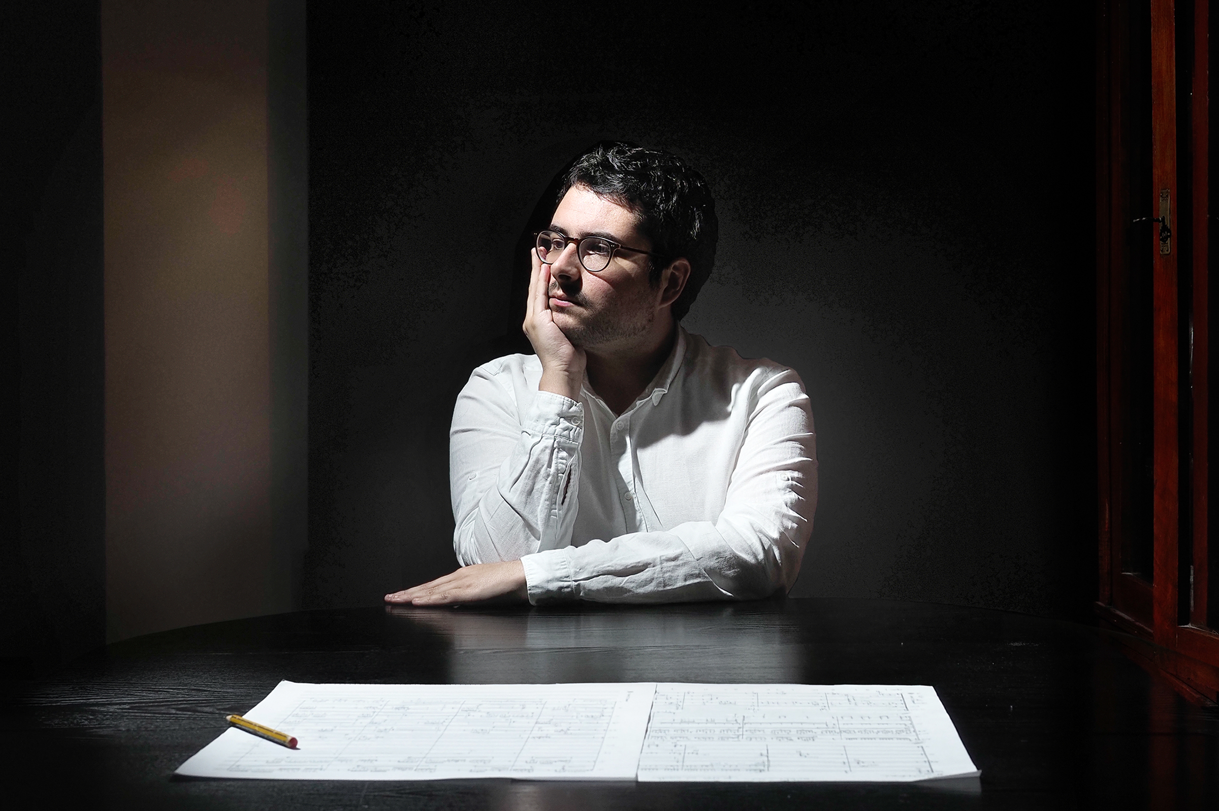 Hugo Gómez-Chao (A Coruña, 1995) es fundador y director artístico del Festival RESIS de Música Contemporánea