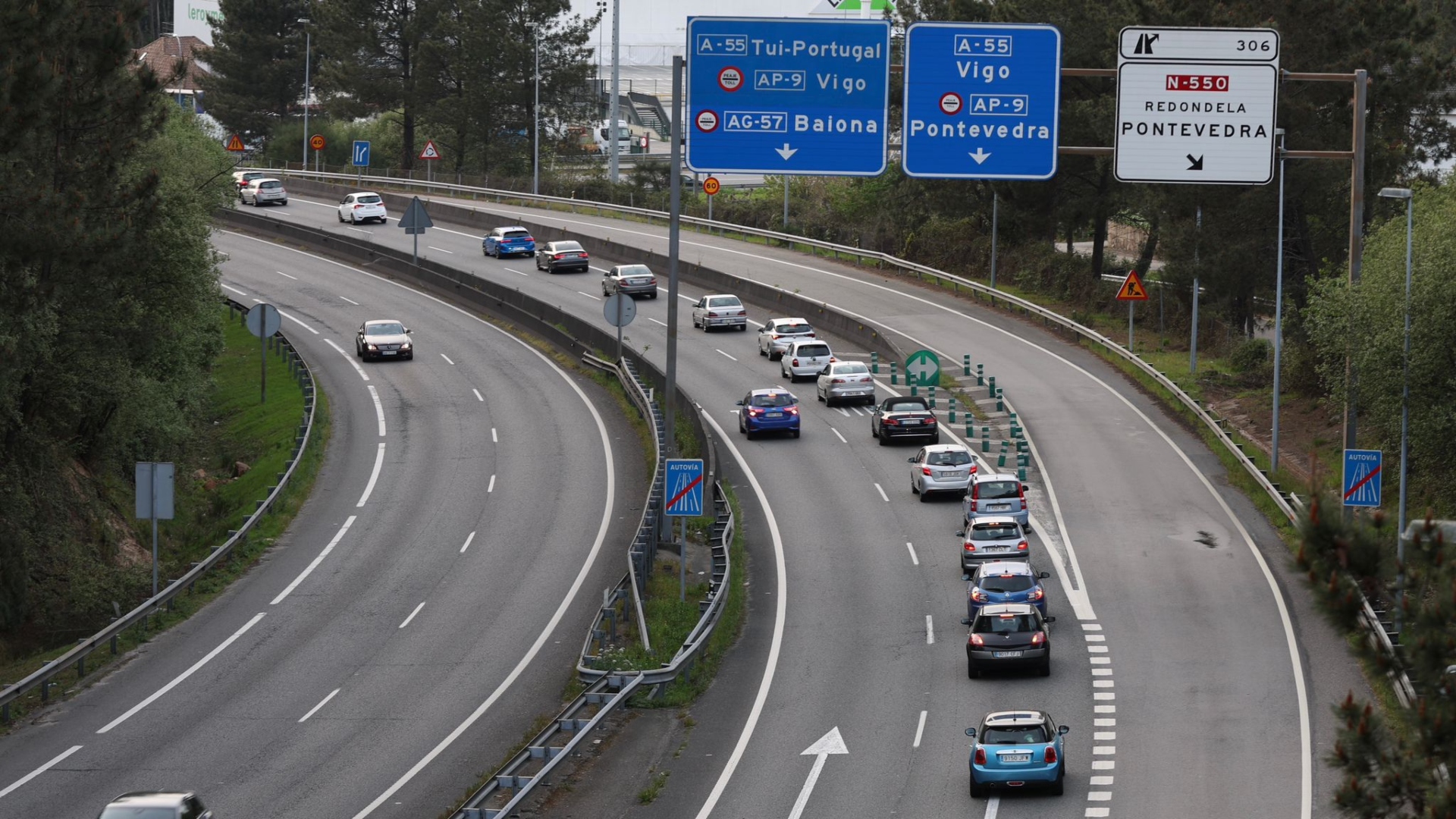 Imagen de archivo de la confluencia entre la Autovías das Rías Baixas (A-52) y la A-55 | CEDIDA