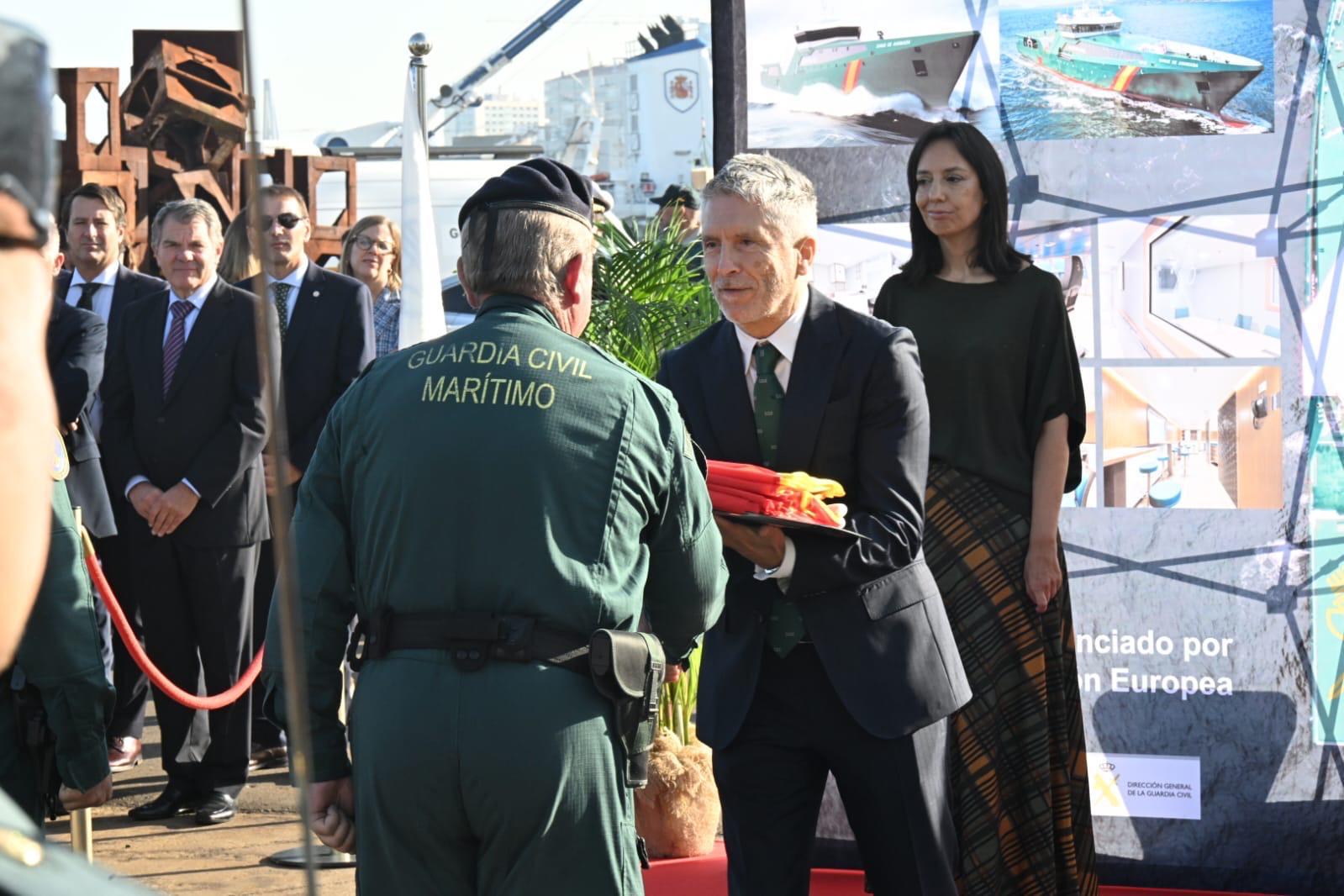 Grande Marlaska hace entrega del buque oceánico “Duque de Ahumada” | MINISTERIO DE INTERIOR