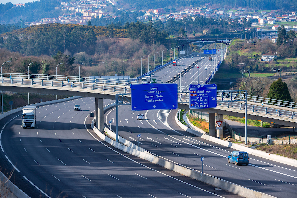 AP-9 a su paso por Santiago