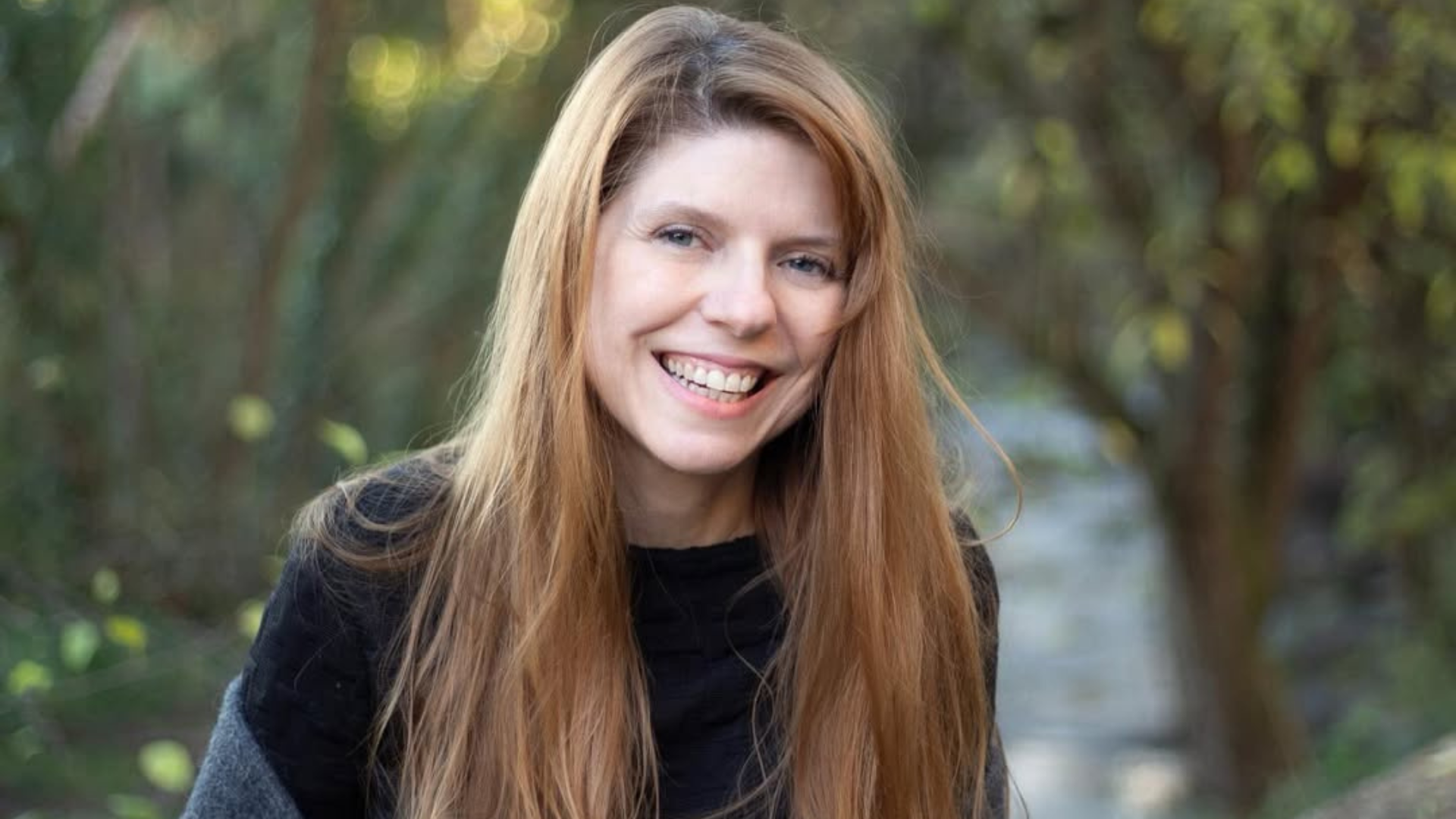 Miriam Reyes, ganadora del Premio Nacional de Poesía 2025 | Instagram