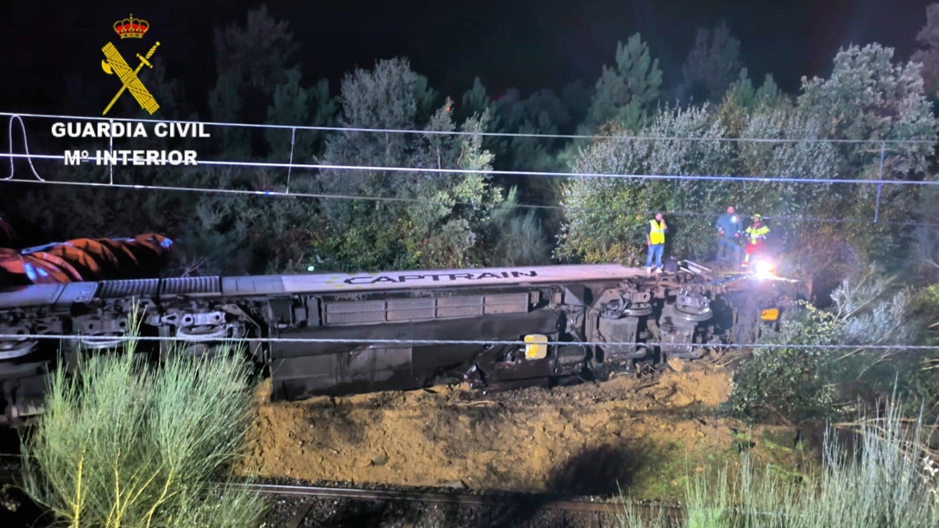 As Neves tren mercancías descarrilado