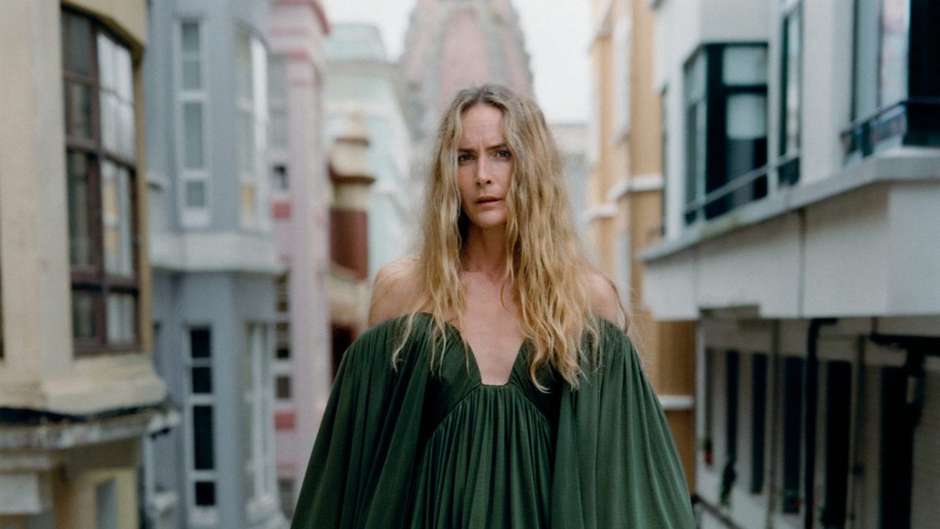 Georgina Grenville Vogue España A Coruña Puerta de Aires