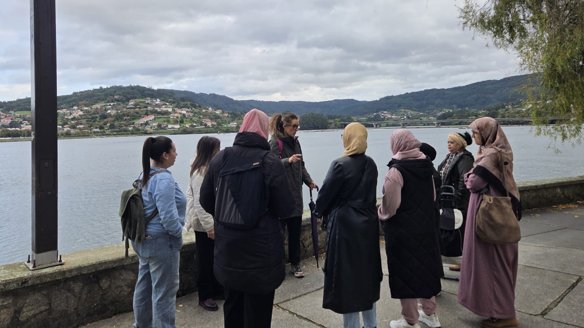 Pontedeume acoge una visita cultural para el alumnado del curso de lengua y cultura gallega