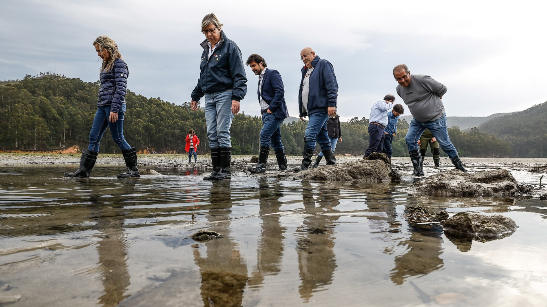 Reabren los bancos marisqueros en Boiro, A Pobra y parte de Ribeira y Baiona | Xunta de Galicia