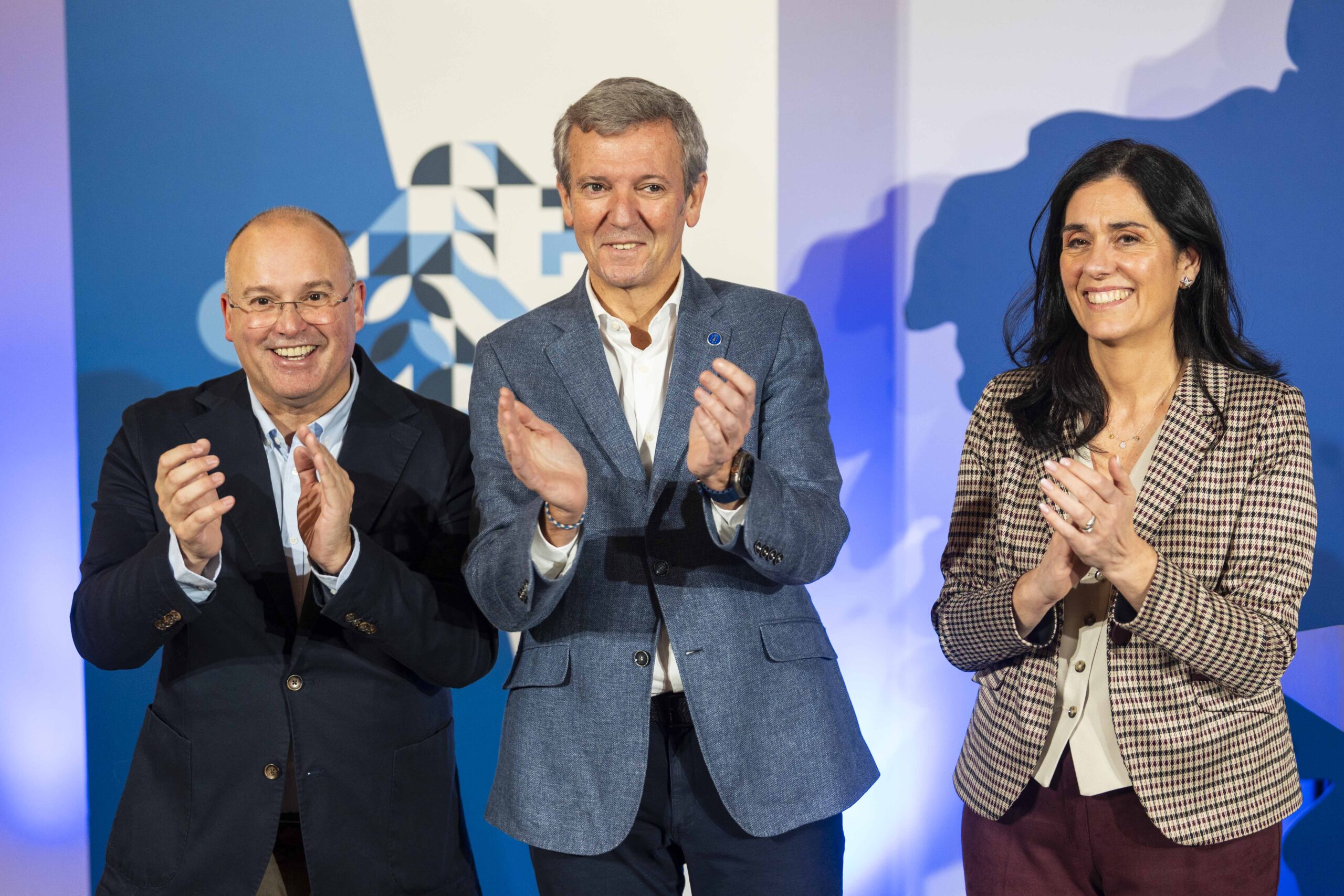 Miguel Tellado, Alfonso Rueda y Paula Prado, durante la reunión de la Xunta Directiva del PPdeG