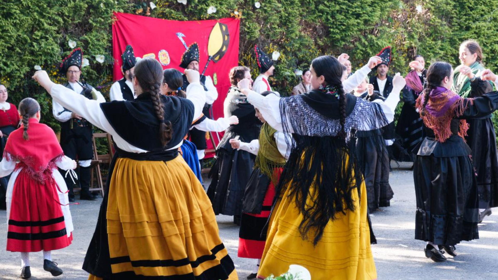 A música e o baile tradicionais de Galicia xa son Ben de Interese Cultural