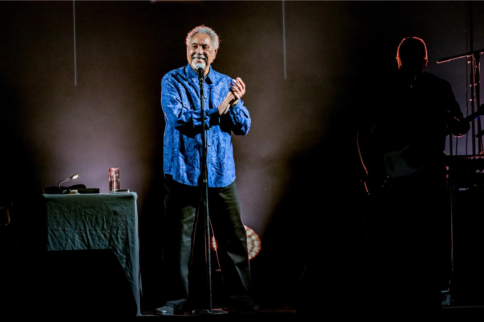 Tom Jones en concierto | @realsirtomjones