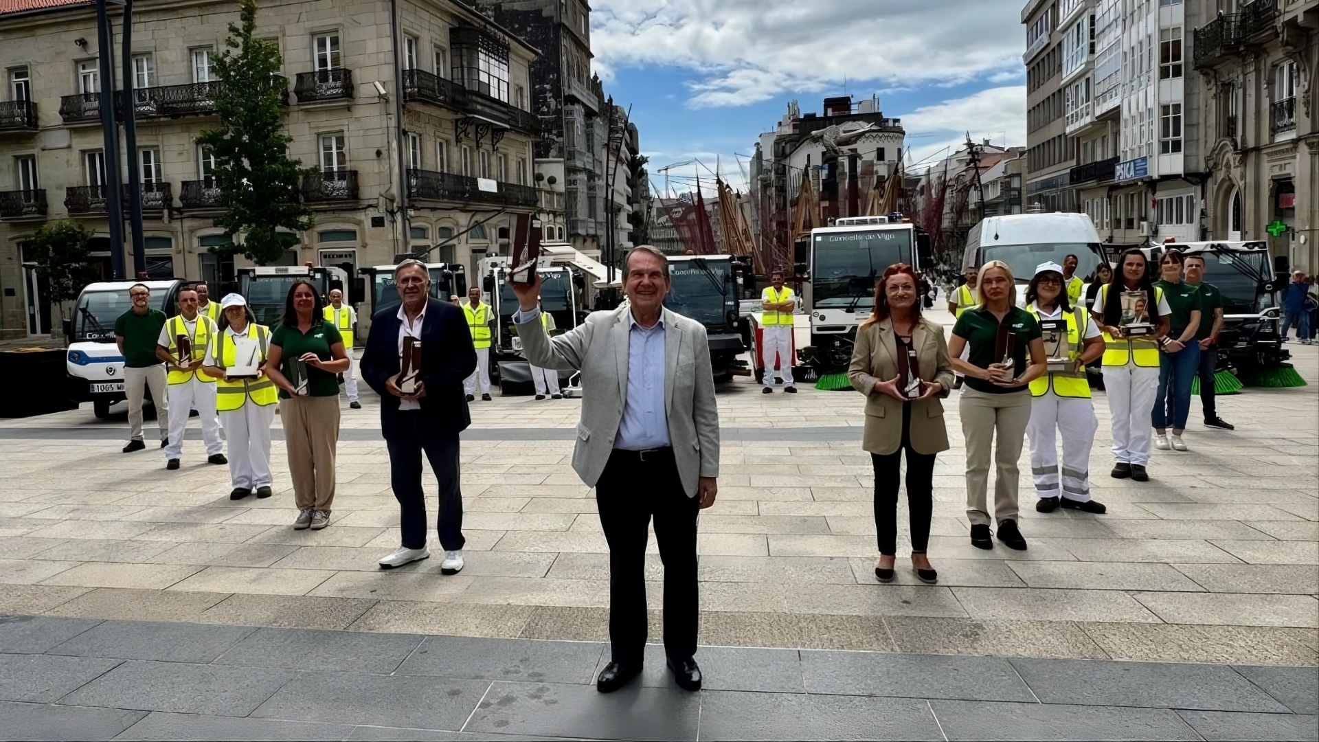 Abel Caballero escoba platino Vigo