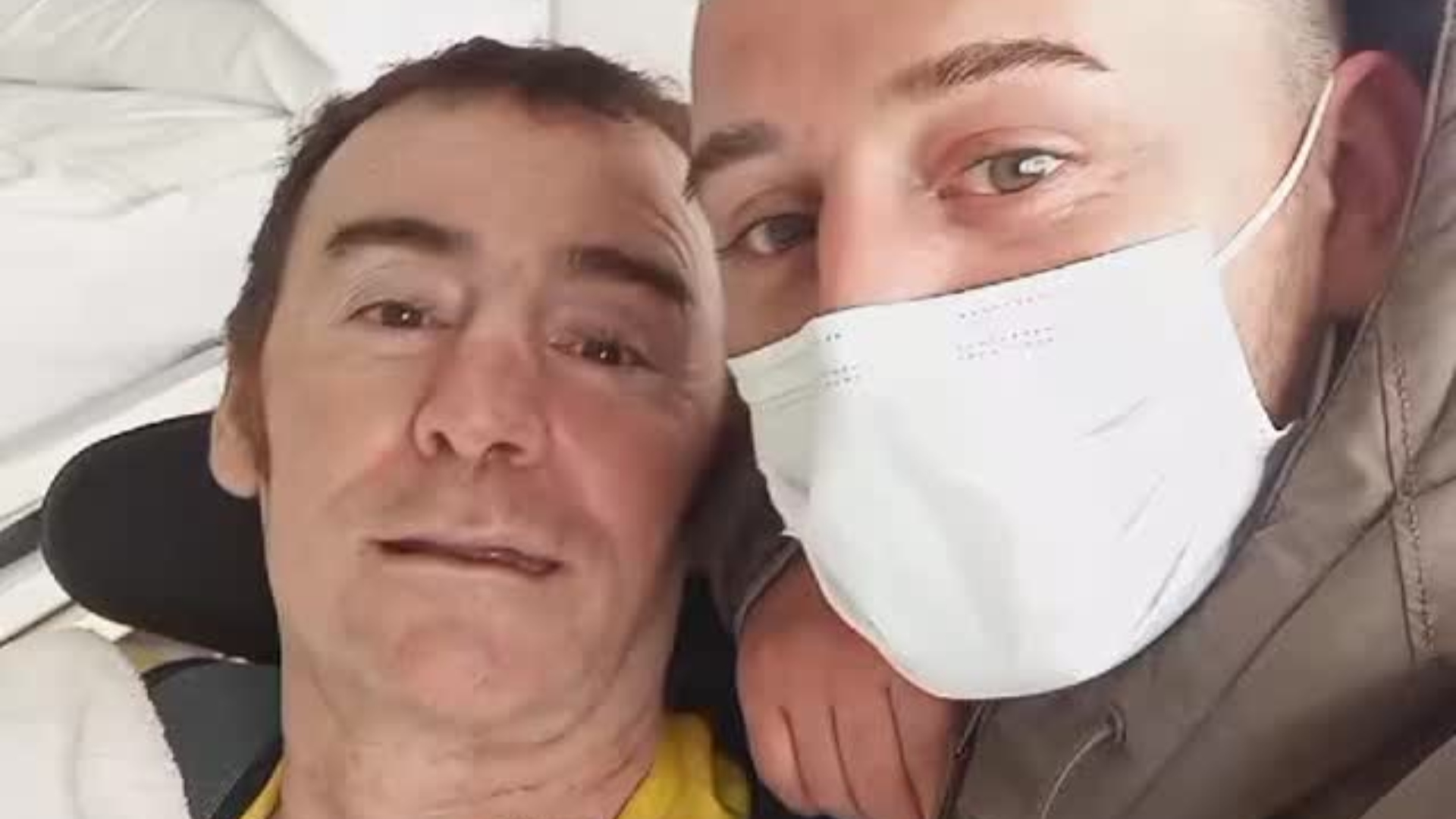 Daniel Iglesias y su padre, Agapito, con daño cerebral adquirido tras una negligencia médica | @LUCHANDOPORMILSONRISASDEMIPAPA