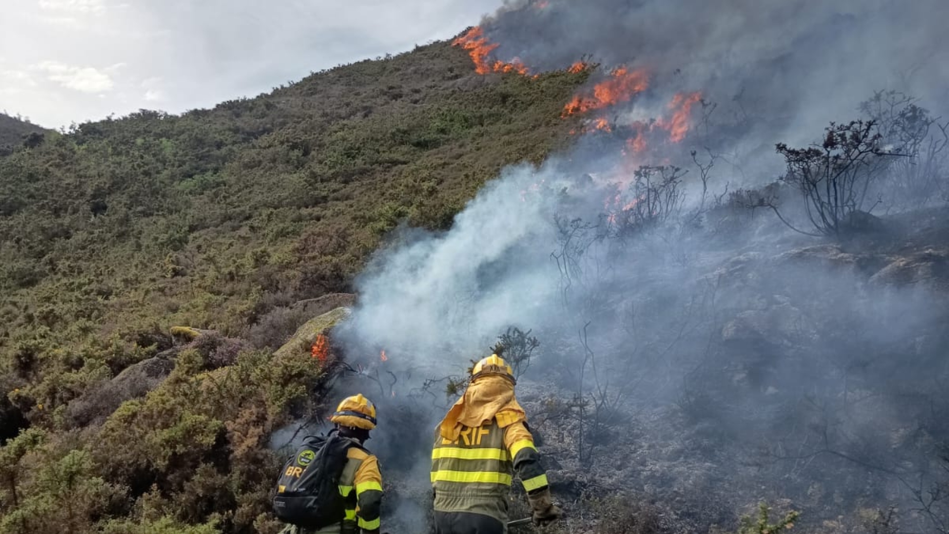 El incendio en monte Galleiro, en Ponteareas | BRIF LAZA