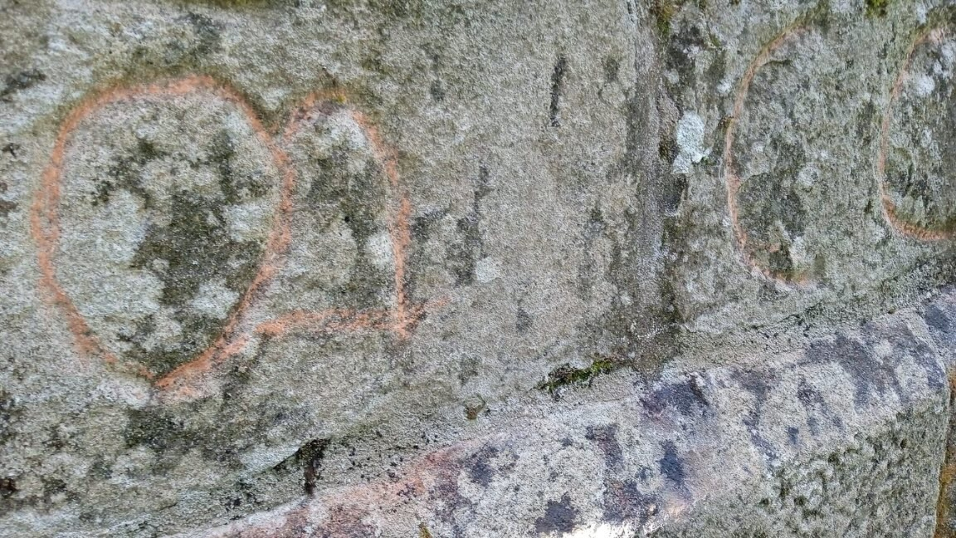 Pintadas Mosteiro de Carboeiro Silleda (1)