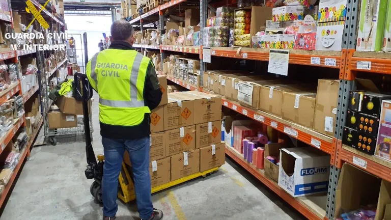 Imagen de la incautación de material pirotécnico | Guardia Civil