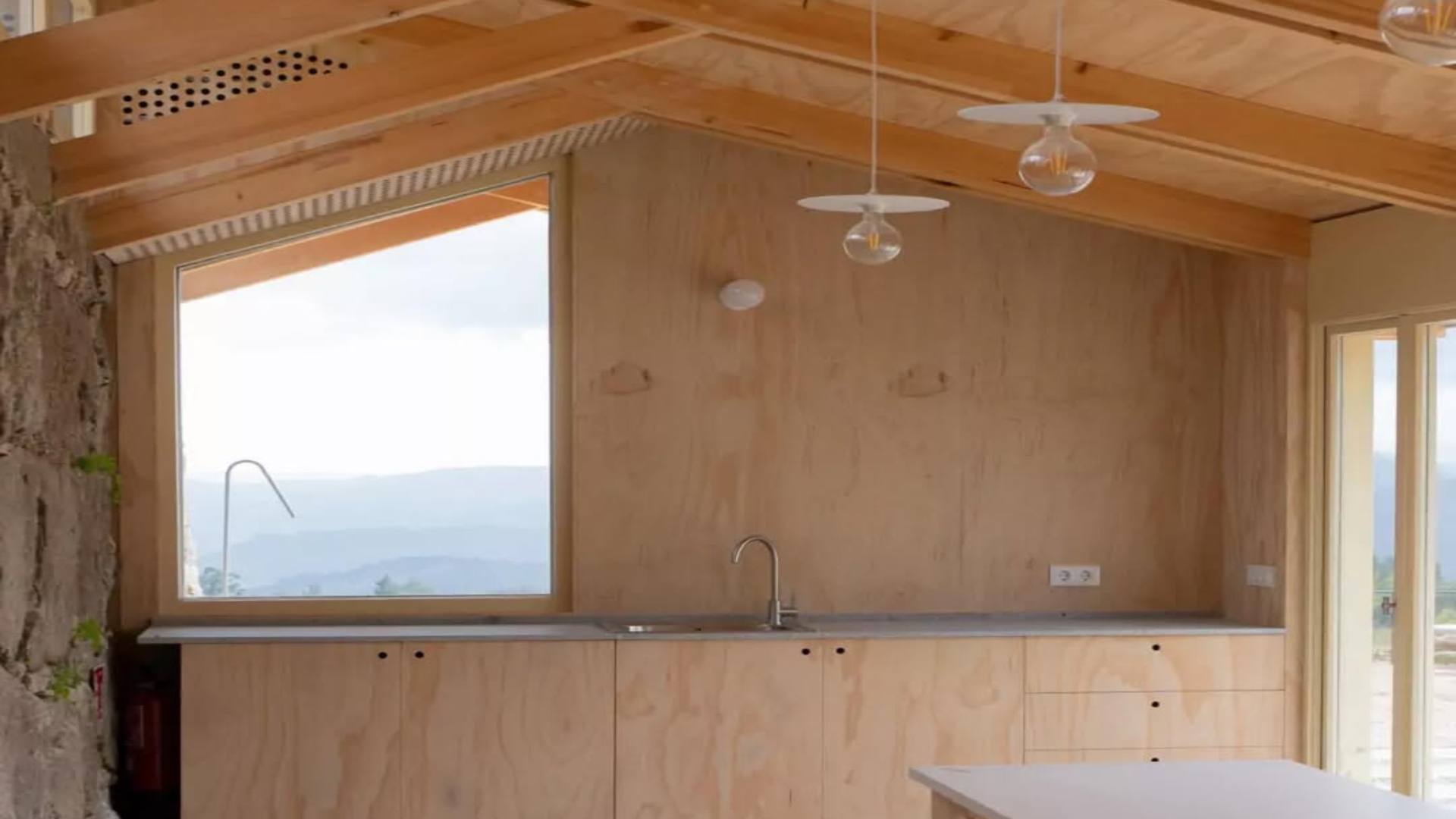 Imaxe das instalacións do novo coliving en Carballeda de Avia | 
@anceu.coliving