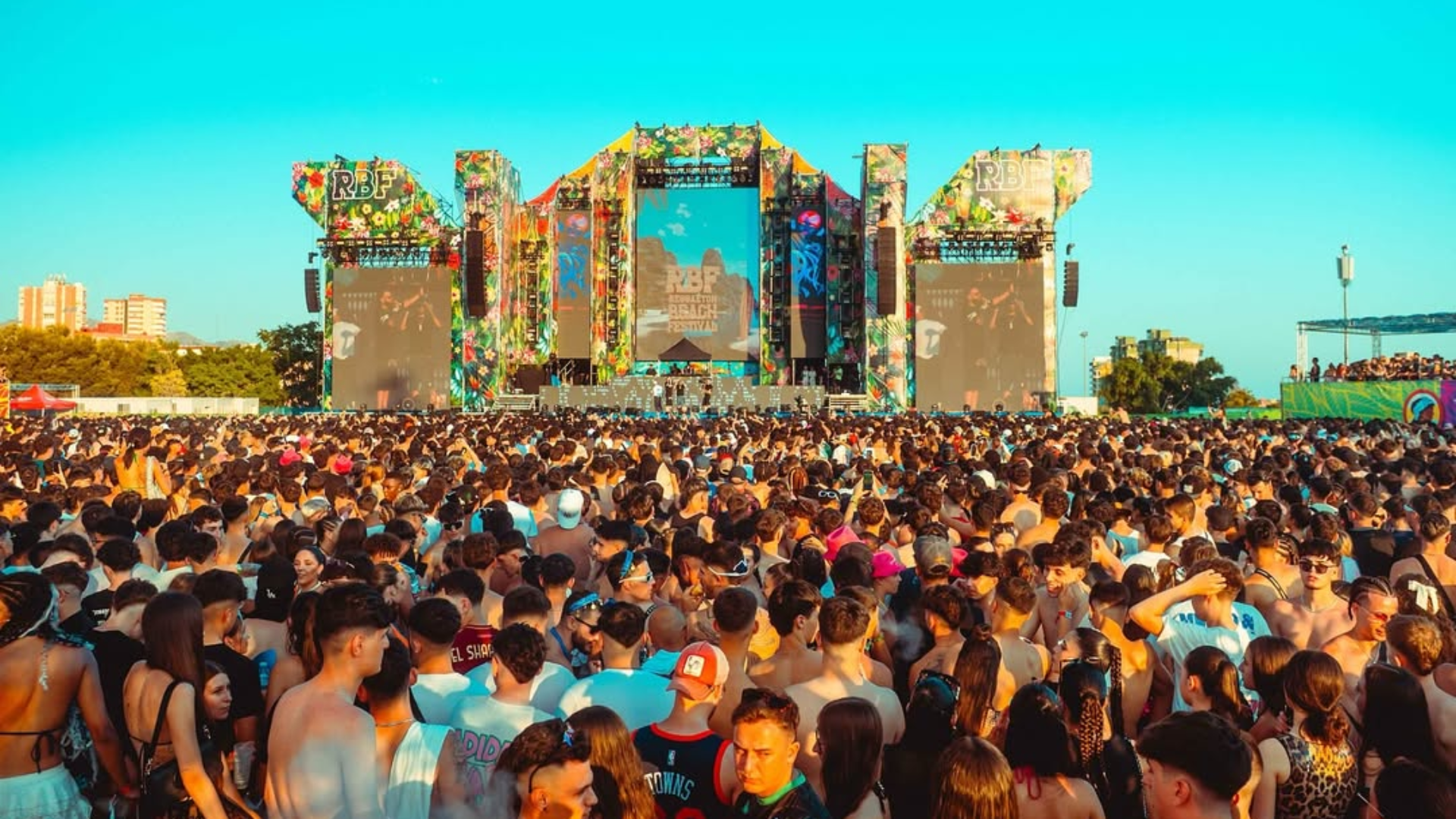 El Reggaeton Beach Festival en una de sus ediciones | @reggaetonbeachfestival