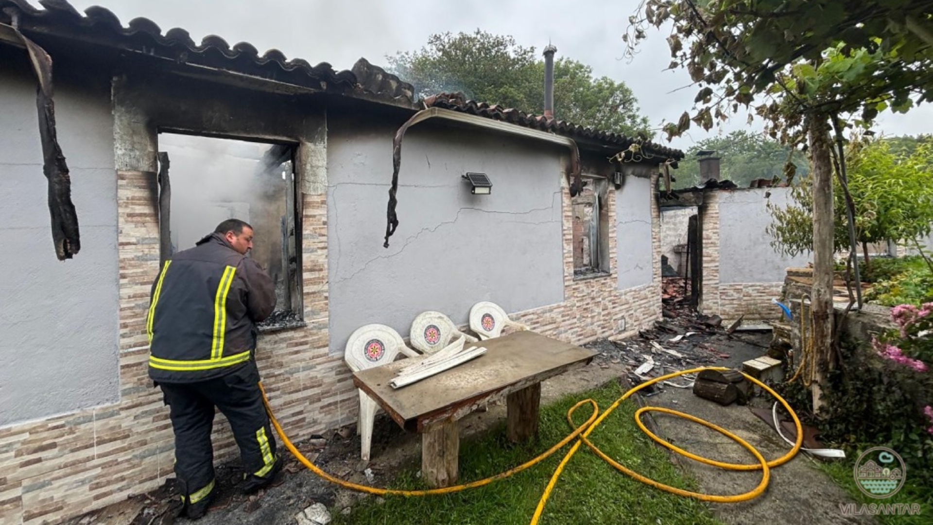 Vilasantar incendio Manolo de Tamou