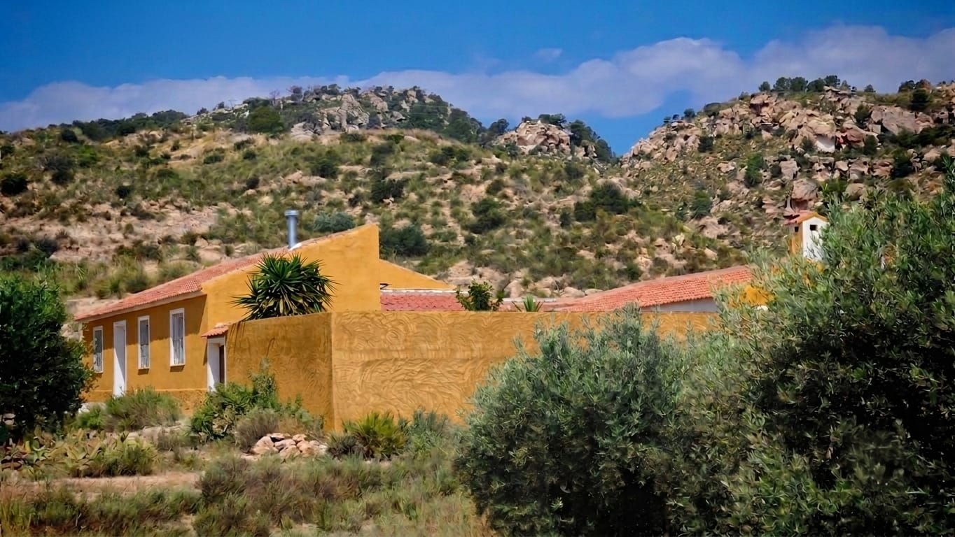 Ecos del Olivar apuesta por un turismo rural sostenible que recupera el patrimonio familiar y pone en valor la tranquilidad, la naturaleza y la identidad del Valle de Ricote.