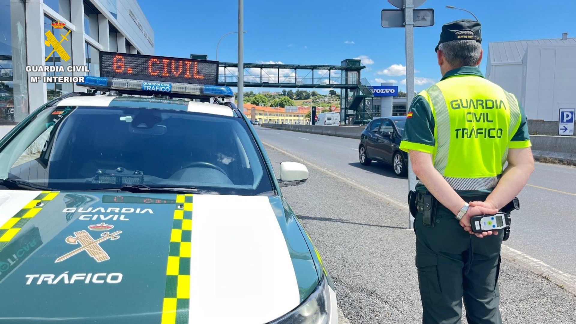 Guardia Civil control tráfico