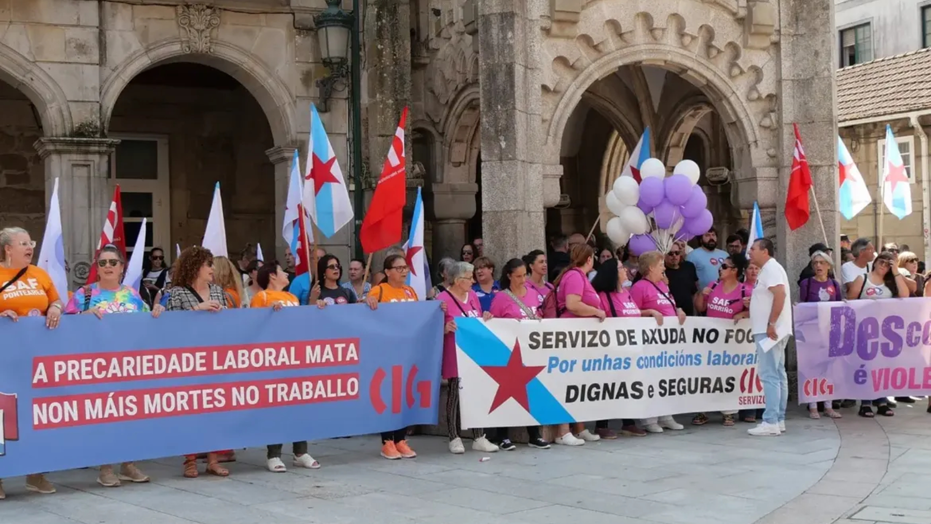 Traballadoras do SAF na mobilziación no Porriño | CIG