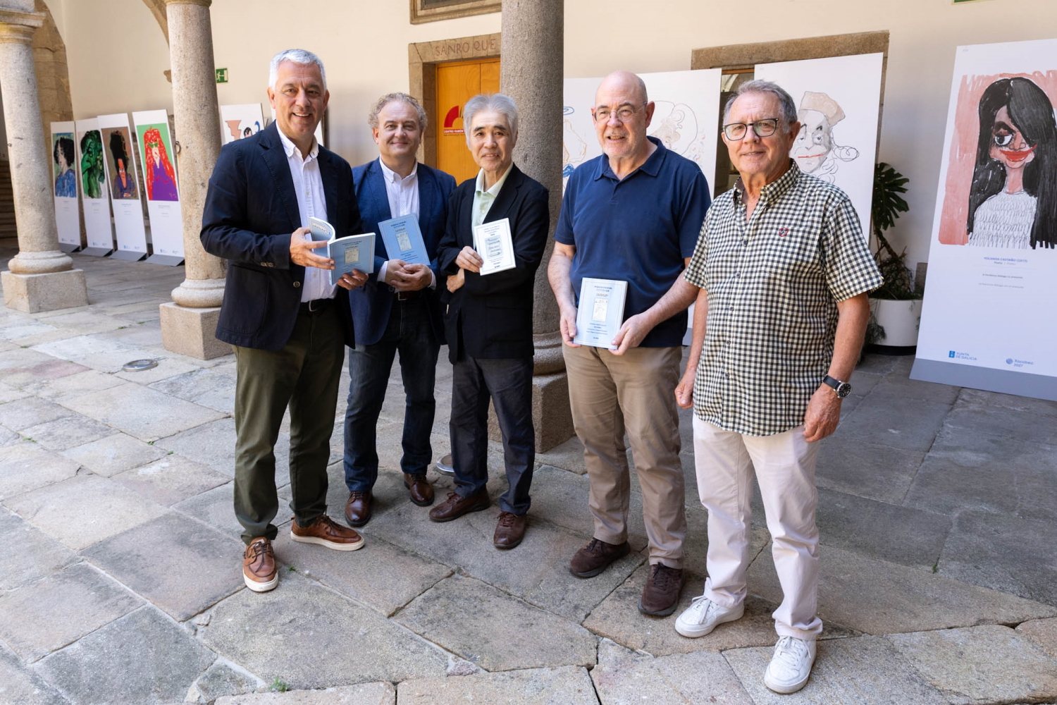 13,00 h.-            O secretario xeral da Lingua, Valentín García, e o profesor e tradutor Takekazu Asaka, presentarán as edicións bilingües xaponés-galego das obras Castelao. Pequena escolma e Heraclio Pérez Placer. Cantares. No Pazo de San Roque (rúa de San Roque, 2).   foto xoán crespo