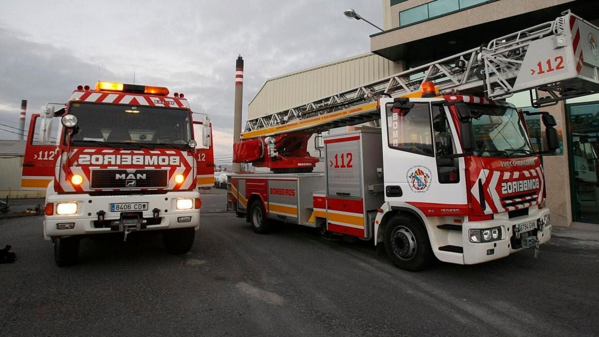 Imagen de archivo de dos vehículos de los Bomberos de Arteixo | BOMBEIROS DE ARTEIXO