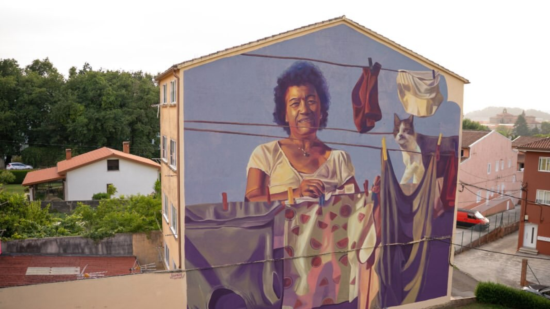 Mural das mexicanas Janín e Yuda en Santiago de Compostela | Delas Fest