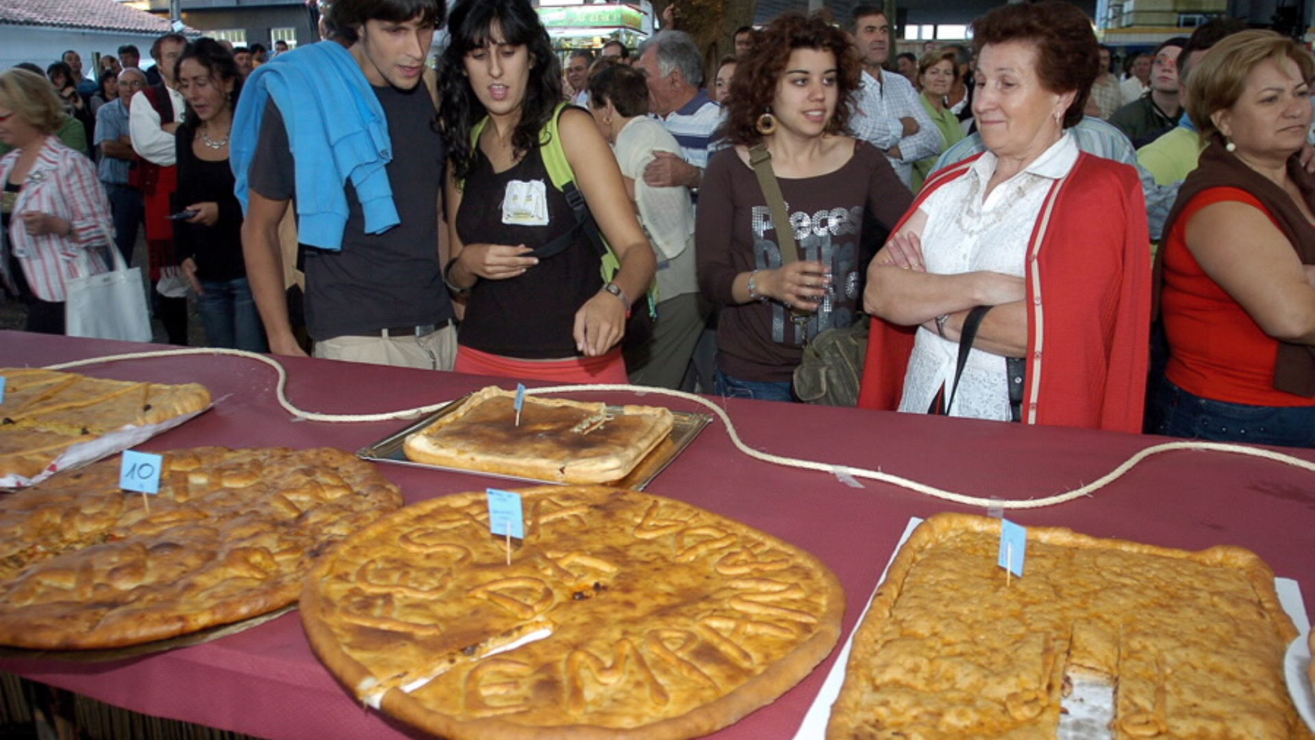 Foto de una antigua edición de la Festa da empanada de Bandeira | Turismo de Galicia