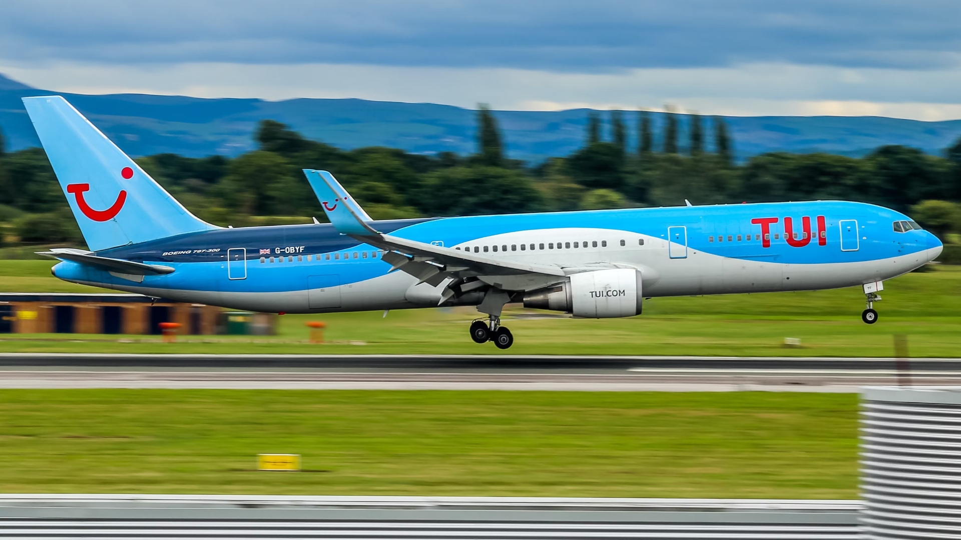 TUI Airways UK