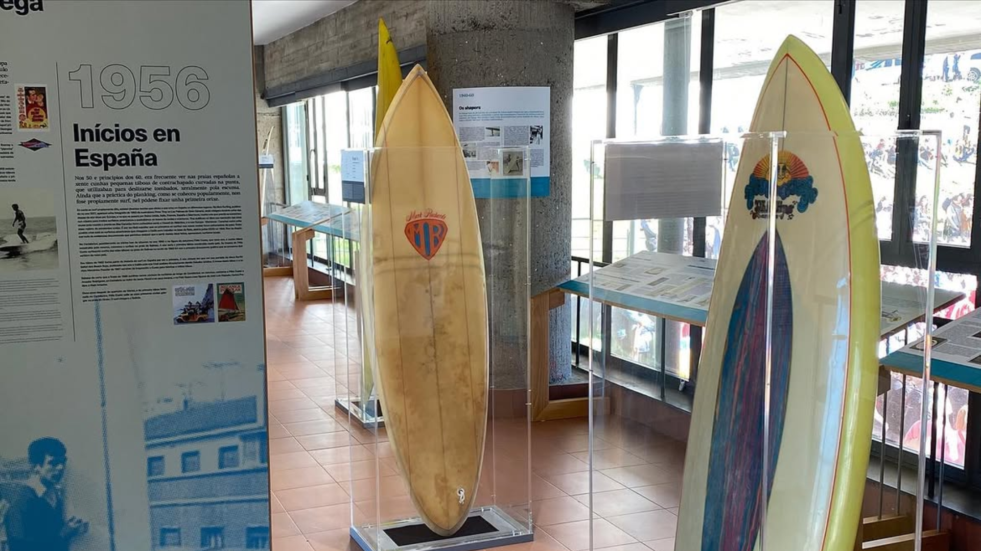 O interior do Océano Surf Museo de Valdoviño | @oceanomuseosurf
