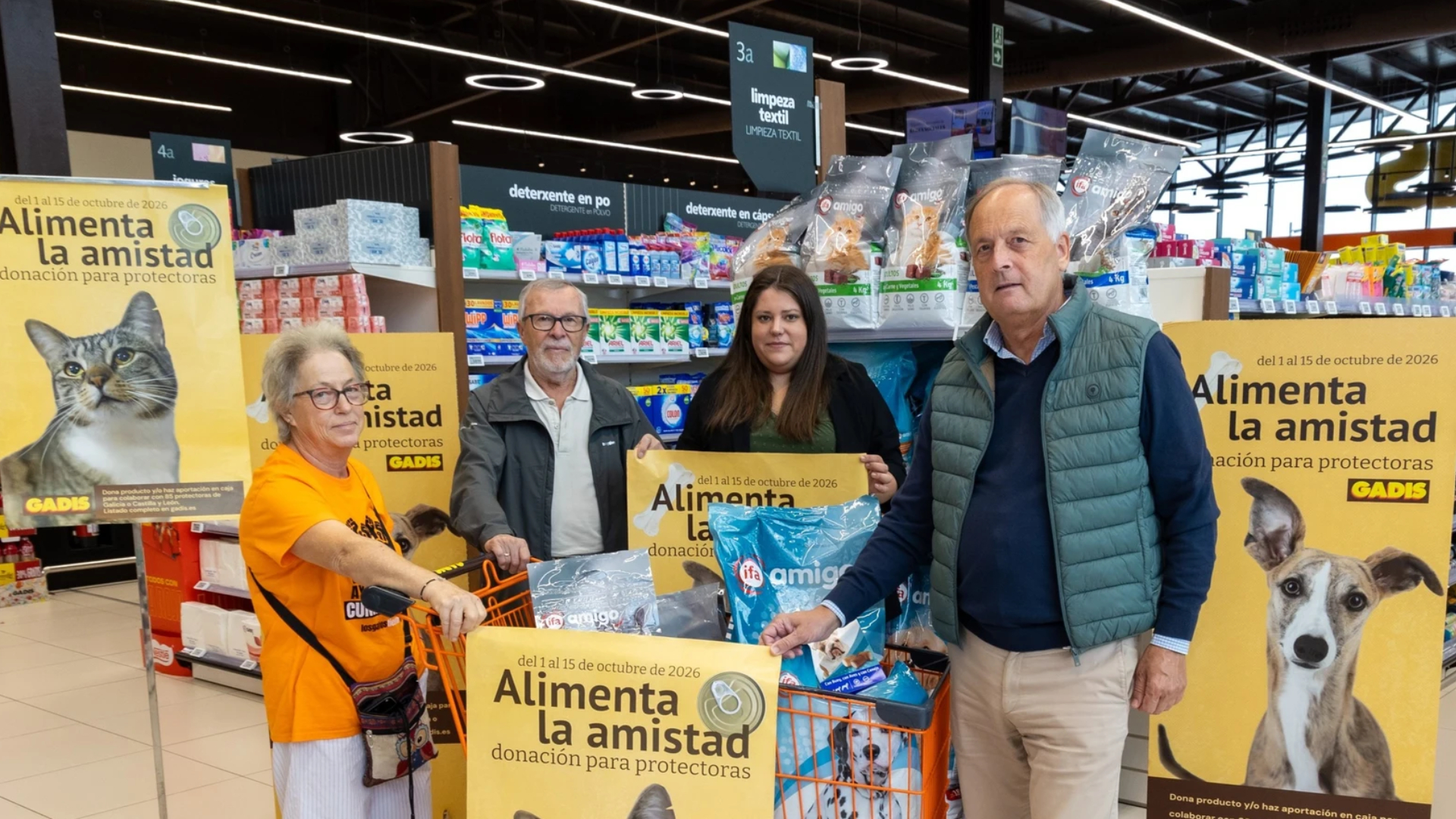 Gadis alimenta la amistad