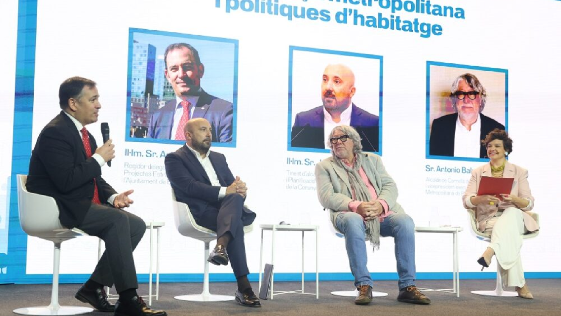 El teniente de alcaldesa de A Coruña, José Manuel Lage Tuñas, durante el encuentro organizado por al Área Metropolitana de Barcelona | Concello Coruña