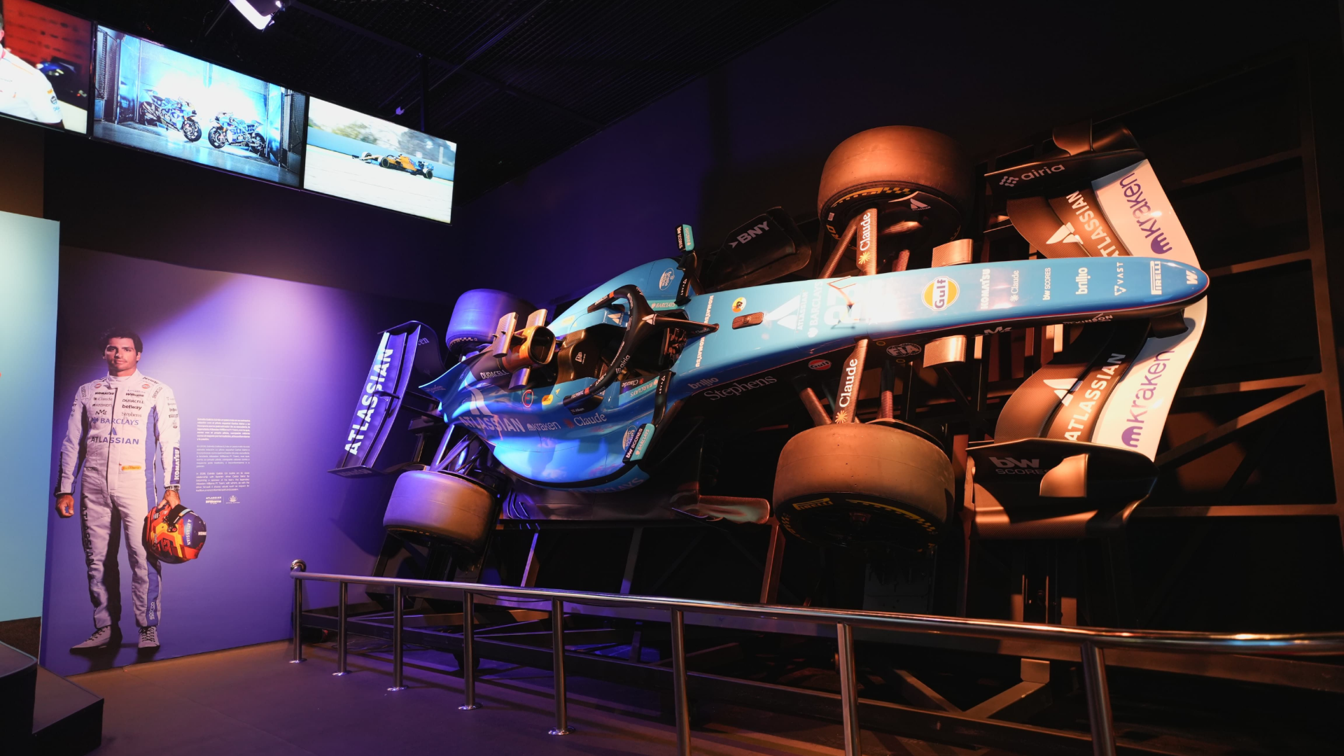La réplica del monoplaza Williams FW48 de Carlos Sainz en Fórmula 1 en el Museo Estrella Galicia | MEGA